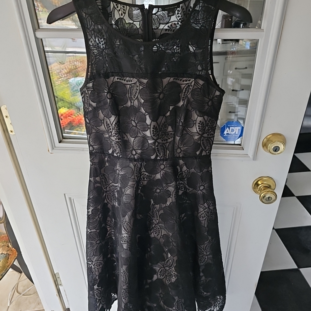 Ann Taylor black Lace Midi Dress EUC